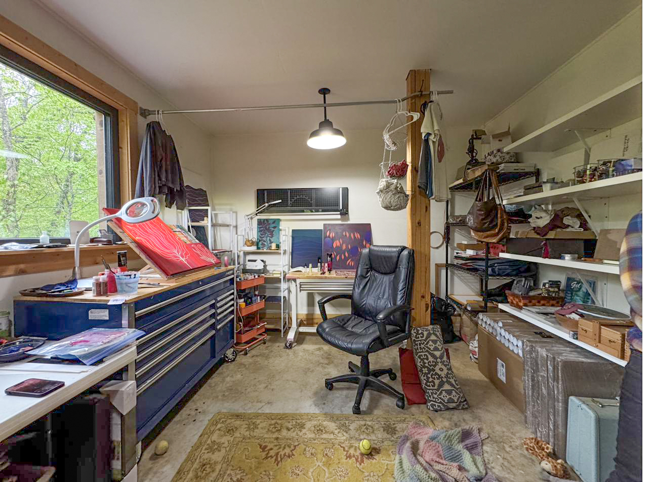Screen printing room